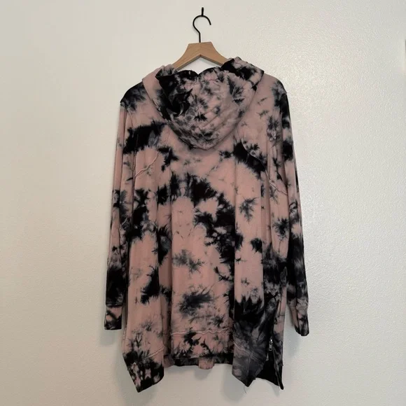 Torrid Black and Cream Tie-Dye Hoodie - Picture 4 of 11